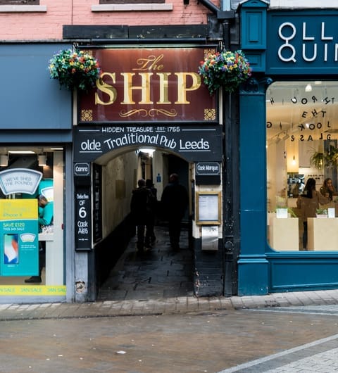 The Ship Inn entrance on Briggate, Leeds — Olde Traditional Pub since 1735