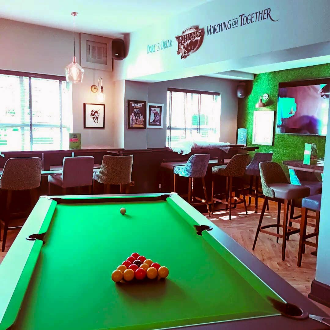 Three Horseshoes Leeds Pool Table