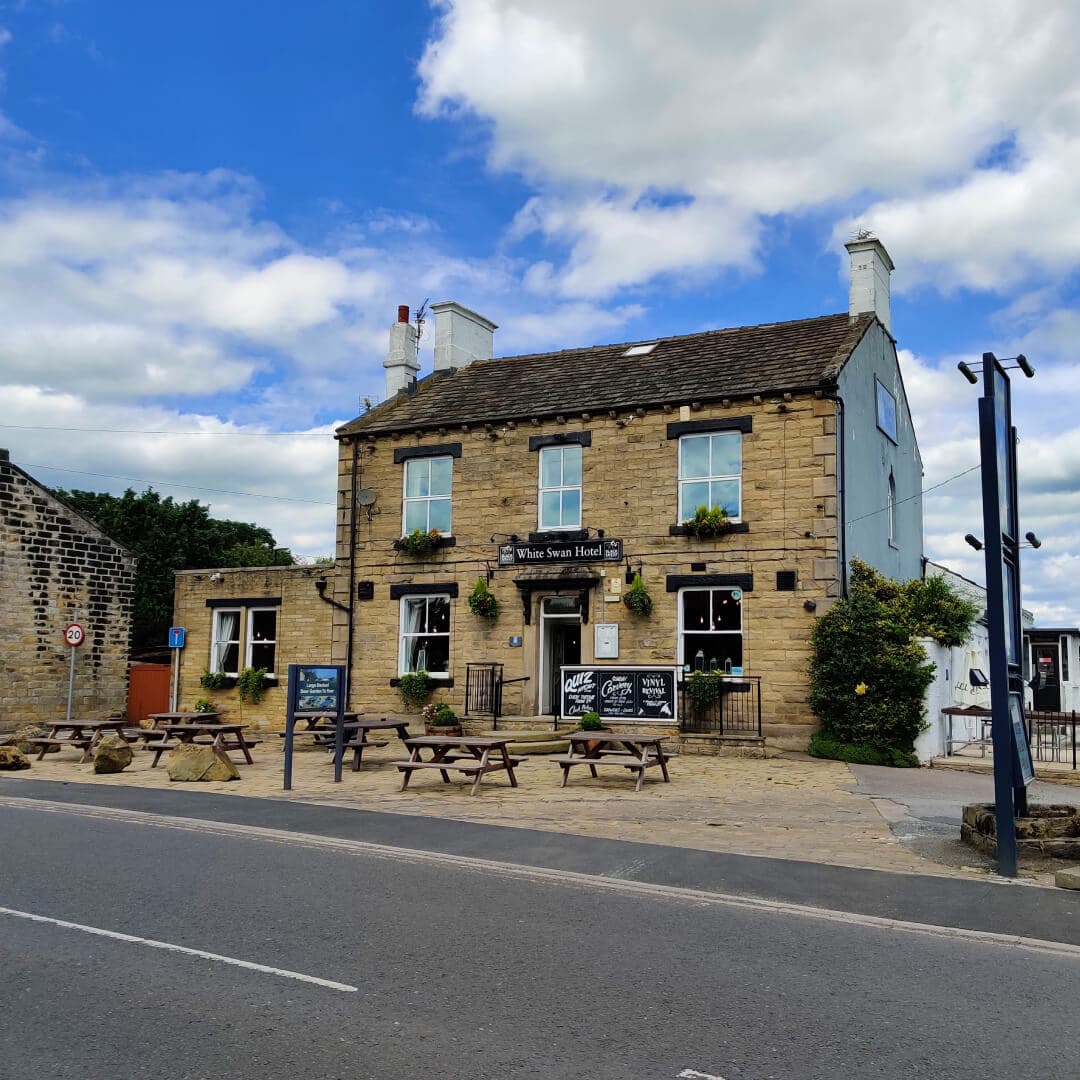 The White Swan Hotel at Yeadon Tarnfield