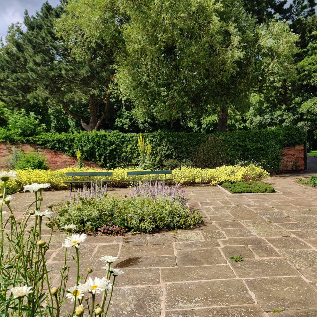 Gotts Park Rose Garden Stone slabs and surrounding hedges