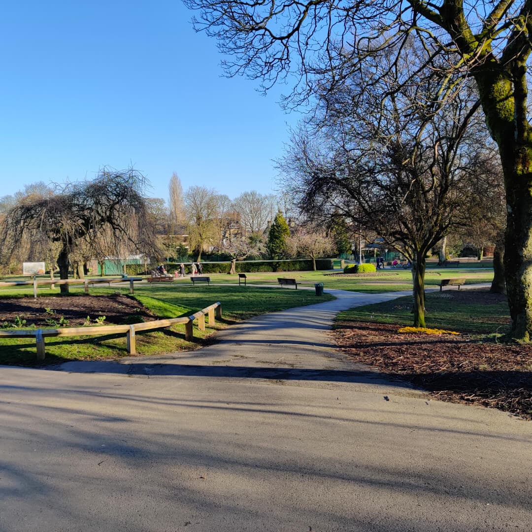 Pudsey Park path