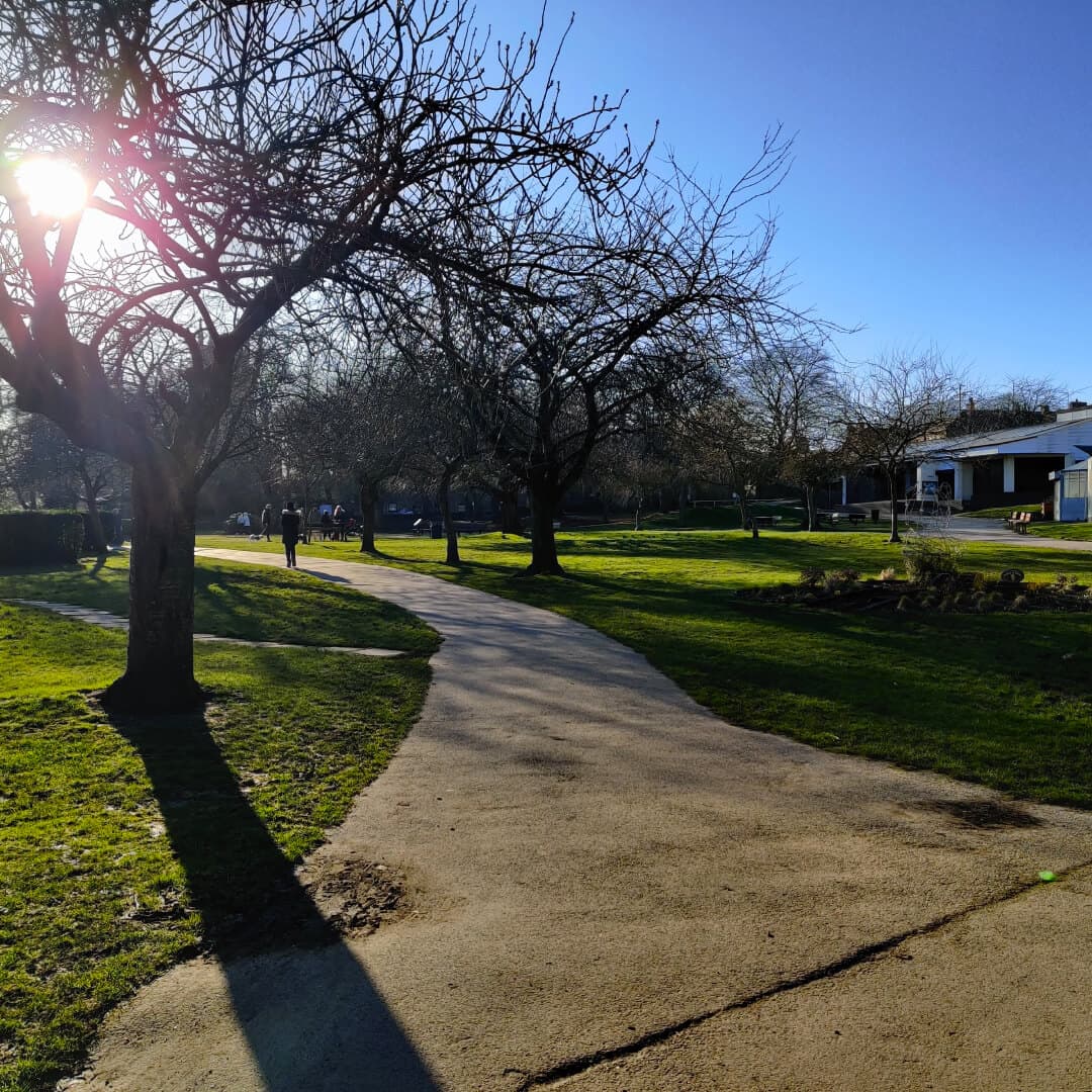 Pudsey Park in sun