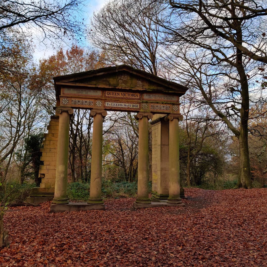 Beckett Park Victoria Arch
