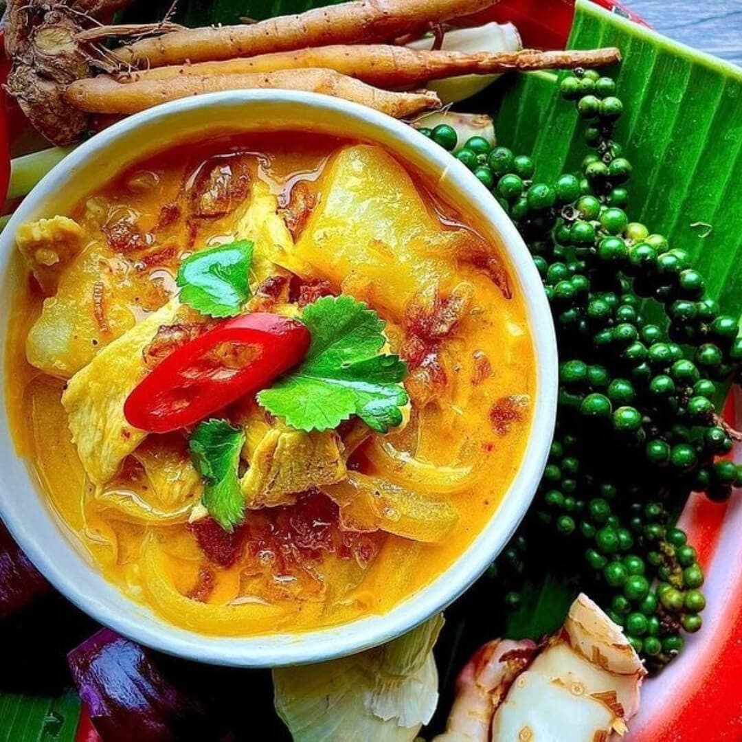 Jino’s Thai Cafe curry