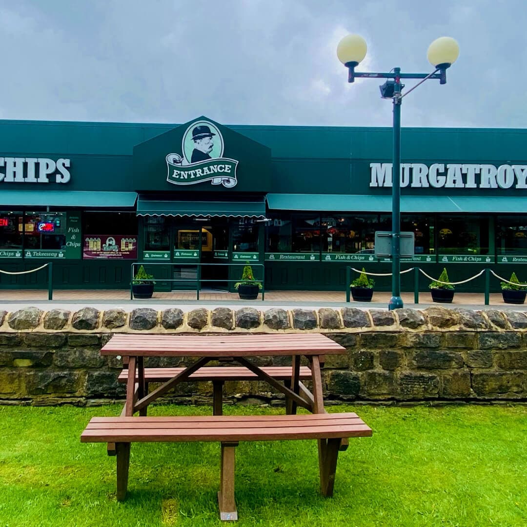 Murgatroyds outside seating