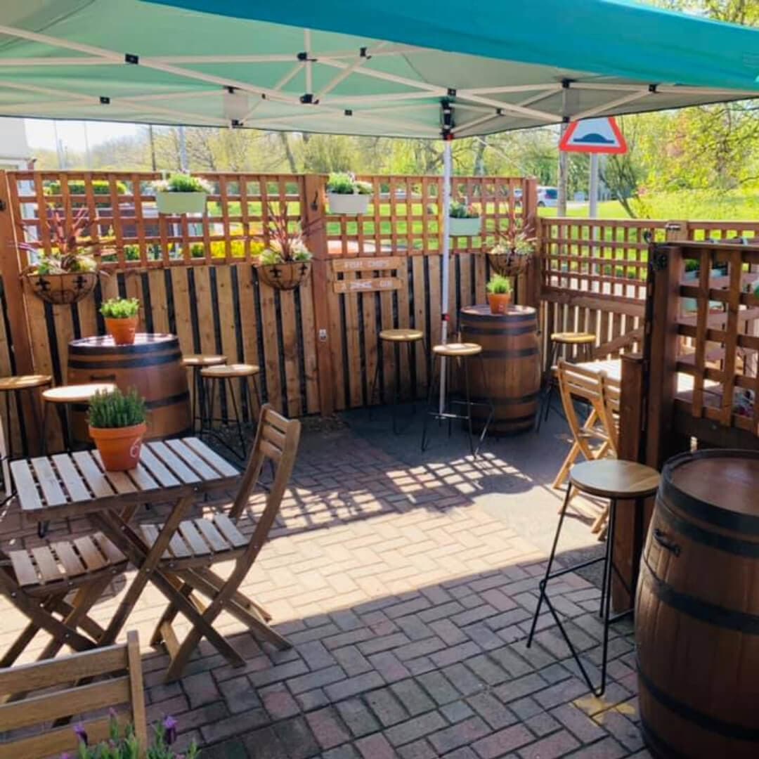 Skyliner Fish and Chips outside seating