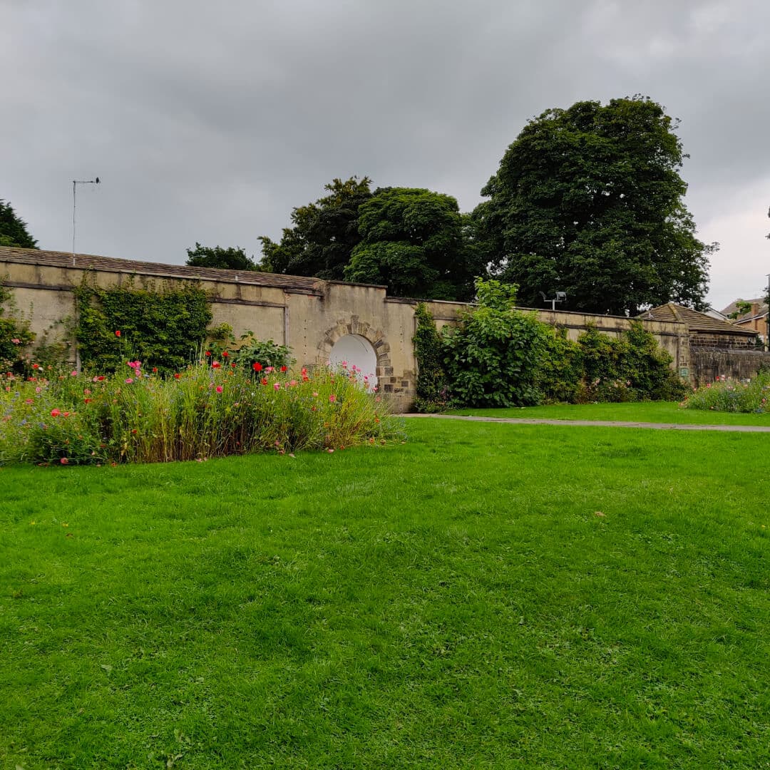 Horsforth Hall Park wall and grass