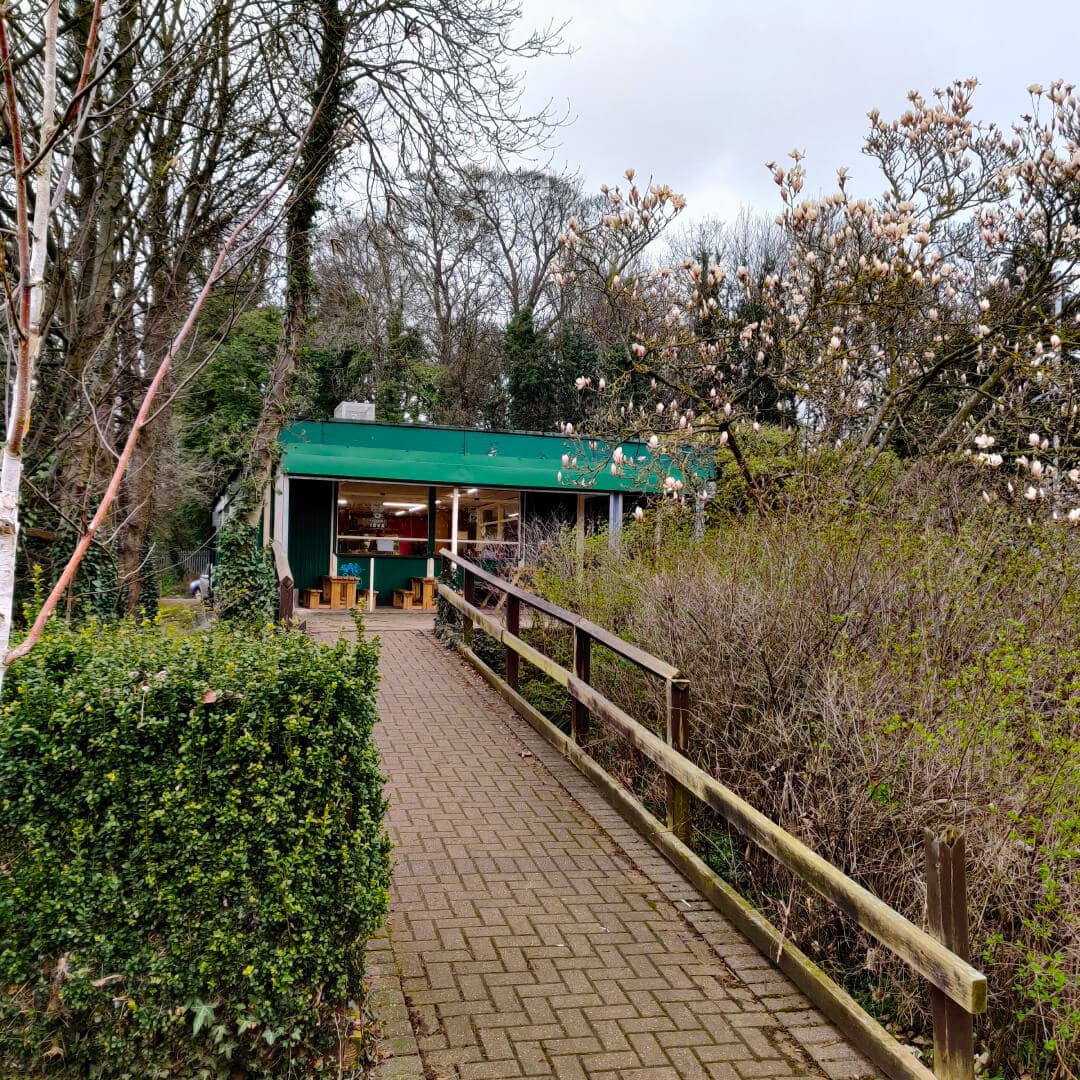 Wharfemeadows Park cafe
