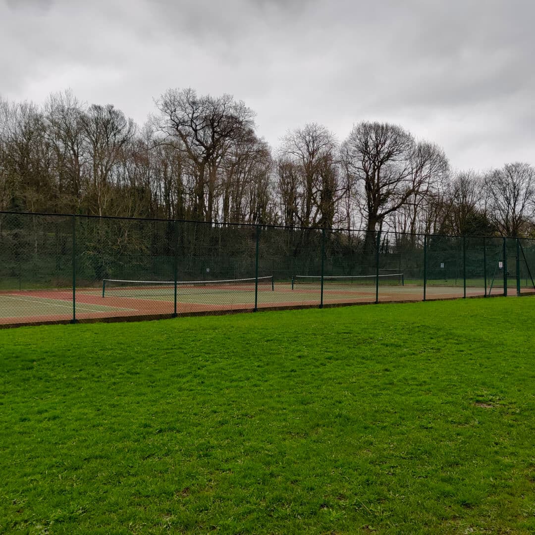 Wharfemeadows Park tennis courts