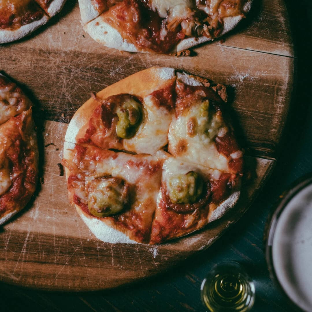 Mean-Eyed Cat Bar Pizza