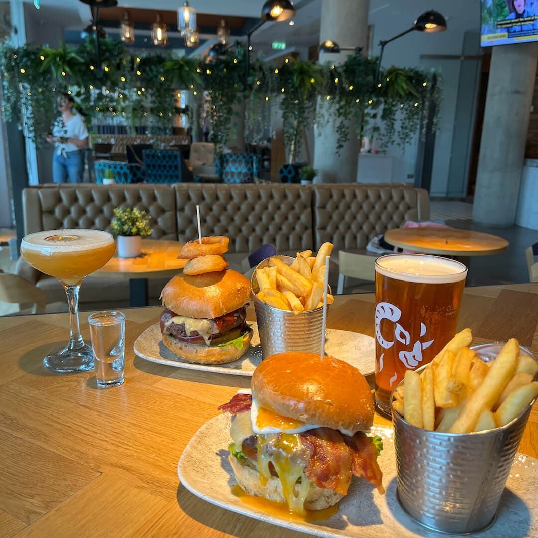 The Lock - Kitchen & Bar