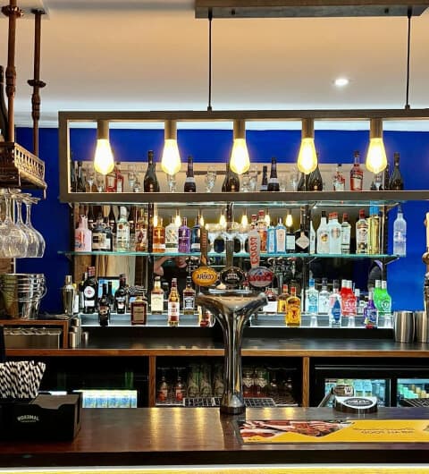 Taylor's Sports Bar and Grill