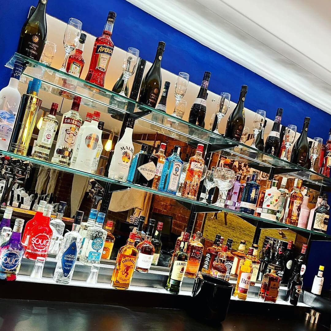 Taylor's Sports Bar and Grill