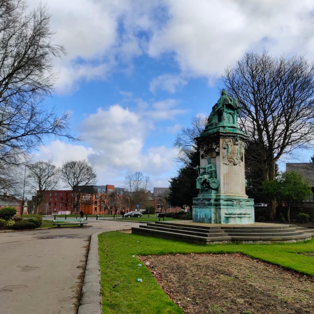 Queen Victoria Statue at the start of Meanwood Valley Trail on Woodhouse Moor