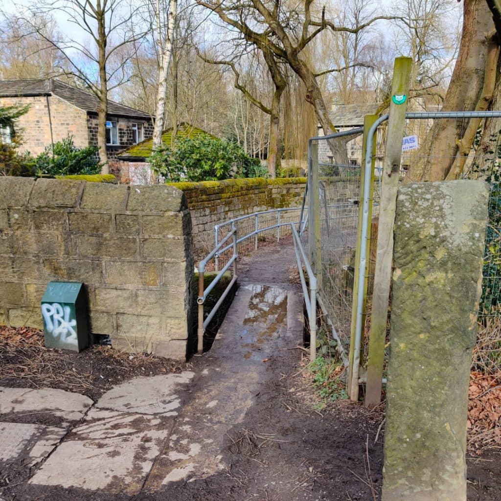 Small bridge onto the footpath behind Meanwood Park