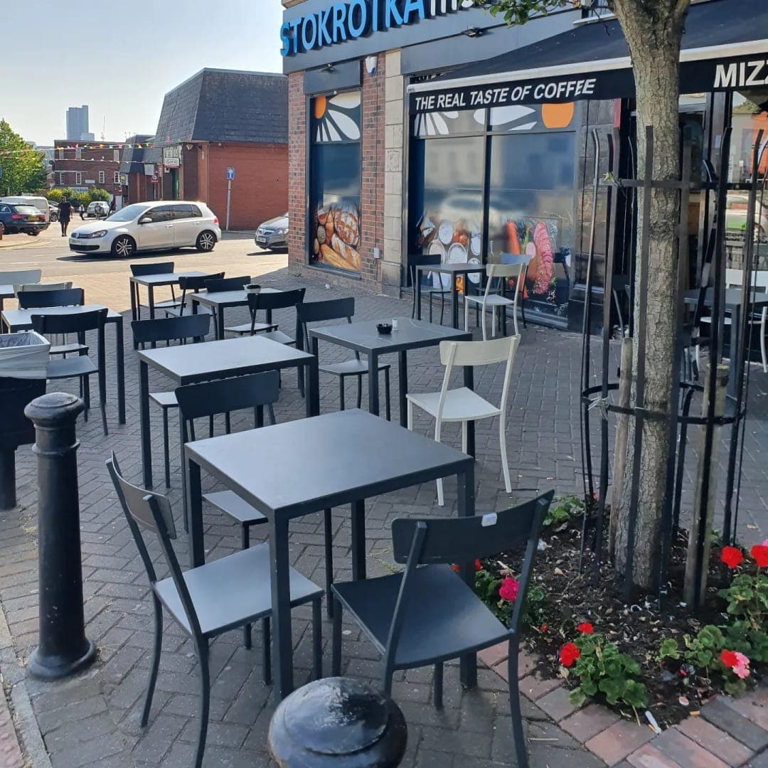 Aromatik — outdoor pavement seating