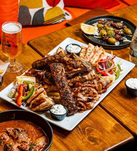 Pitta Fan Leeds — Greek meat platter with gyros, souvlaki and fresh salad