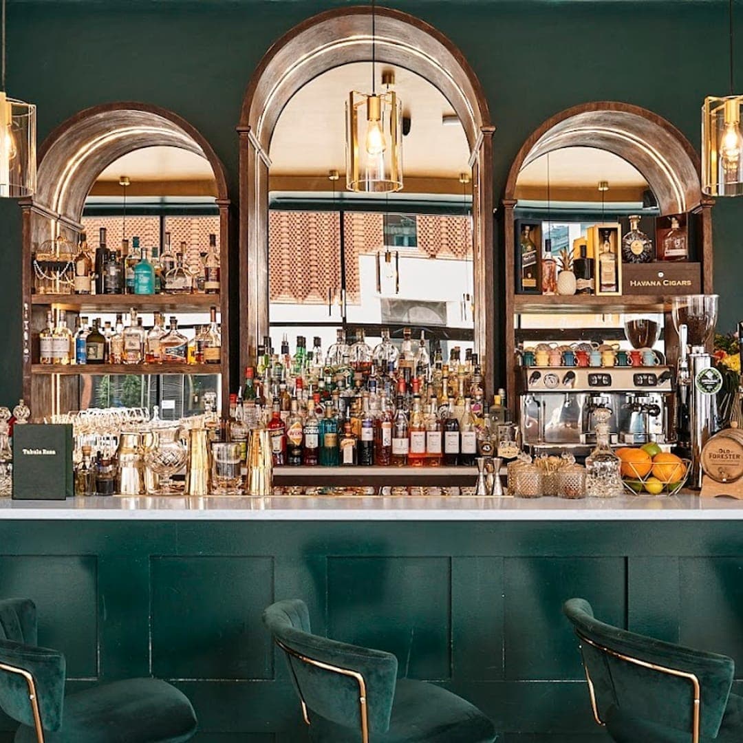 Tabula Rasa bar — atmospheric bar interior