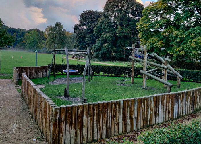 Calverley Lane Park childrens playground