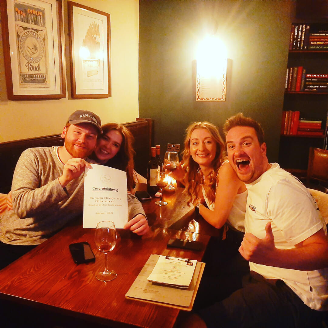 Crowd of Favours Pub Quiz